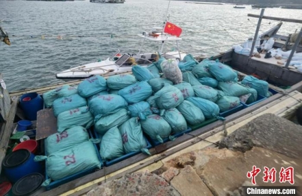 
                    广西海警查获涉走私干货动物制品逾1520公斤
               